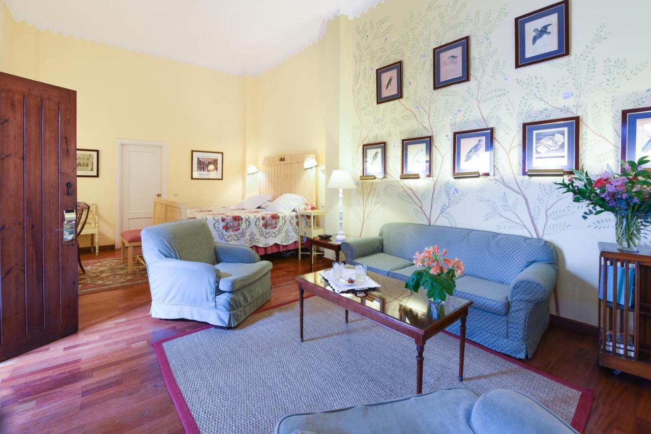 Hotel Casas De La Juderia 4*