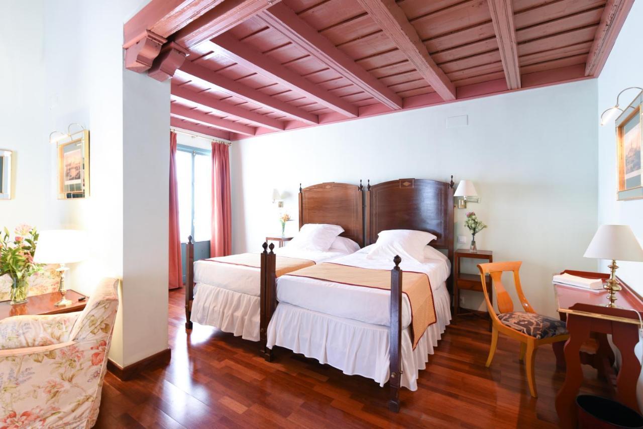 Hotel Casas De La Juderia Sevilla
